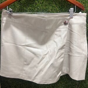 Zara Elegant Cream Skirt